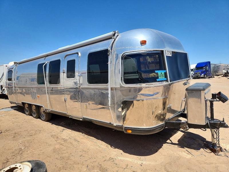 1998 Airstream Excella Camper