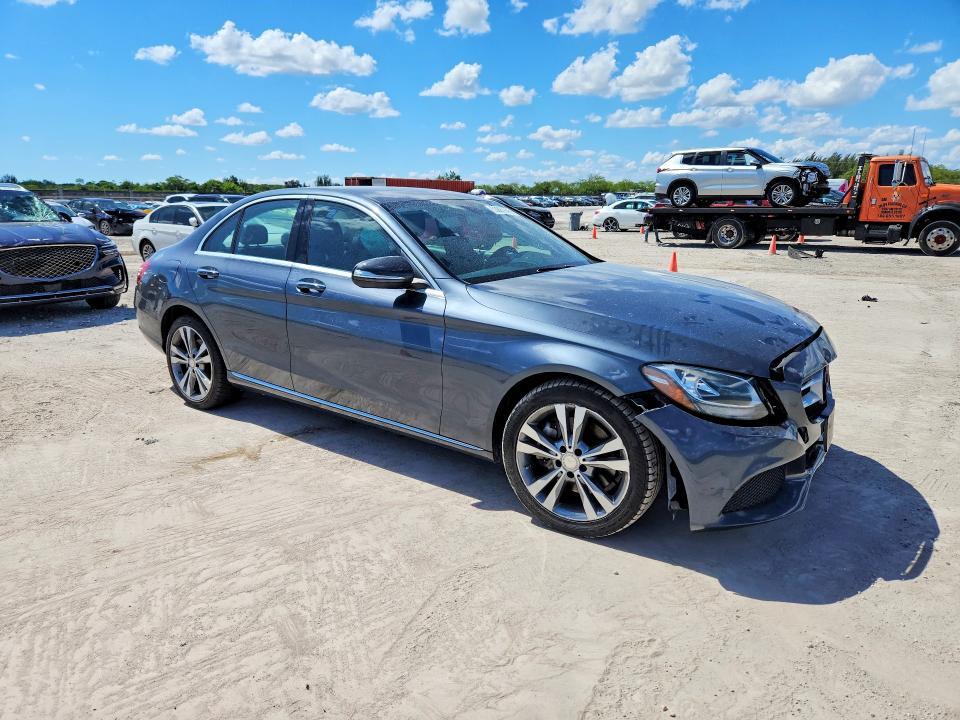2015 Mercedes-Benz C300