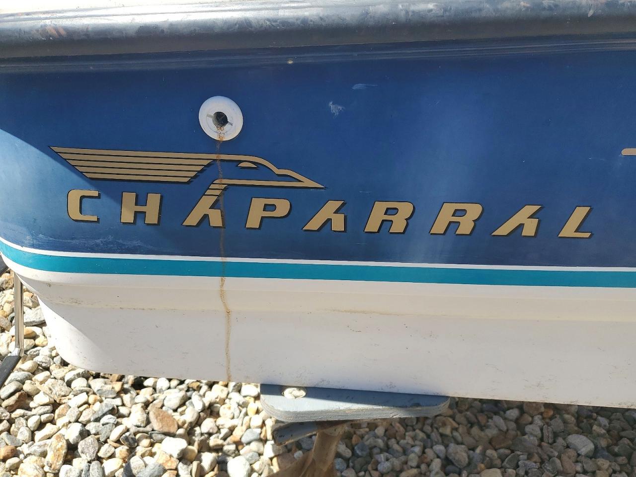 1999 Chaparral Boat