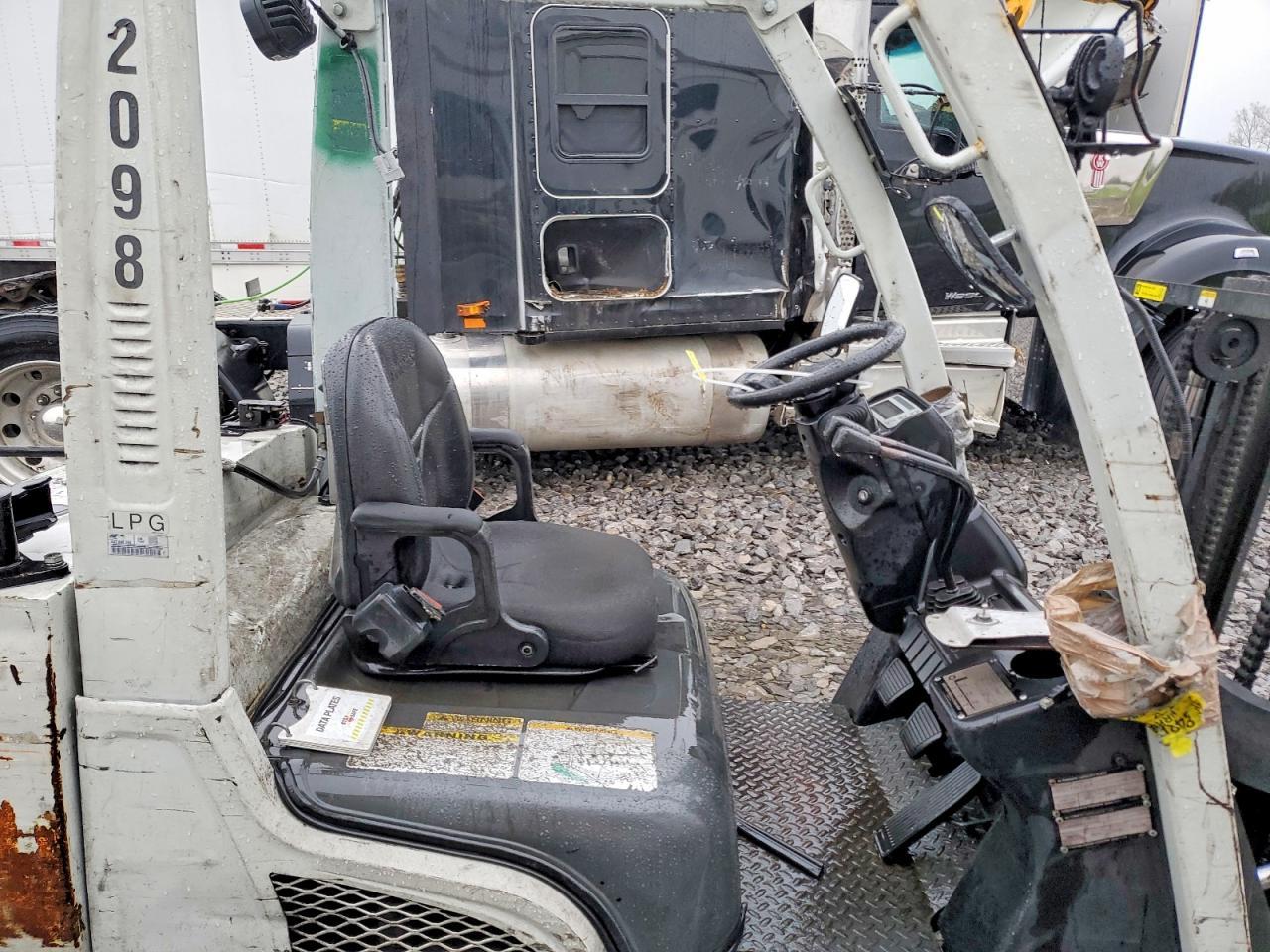 2016 Unicariers 2016 Unicarriers Forklift