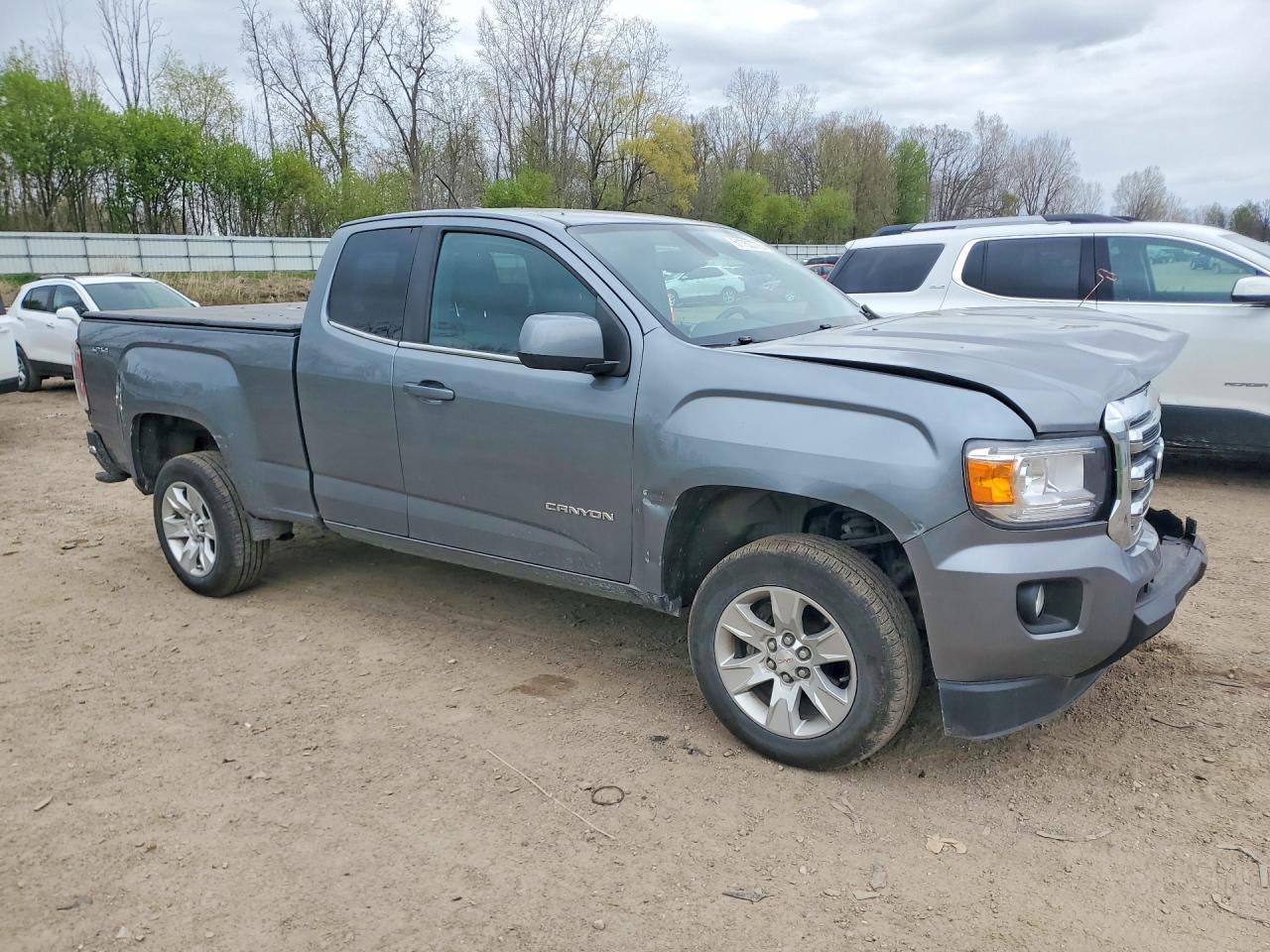 2018 GMC Canyon SLE
