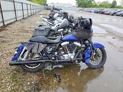 Salvage motorcycles for sale at Indianapolis, IN auction: 2007 Harley-Davidson Flhx