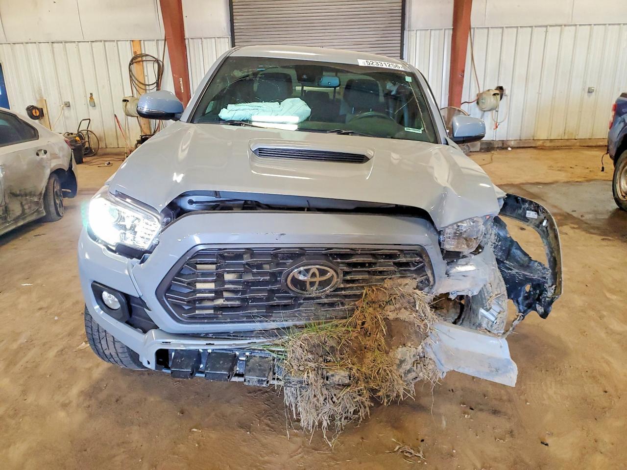 2020 Toyota Tacoma SR5 V6