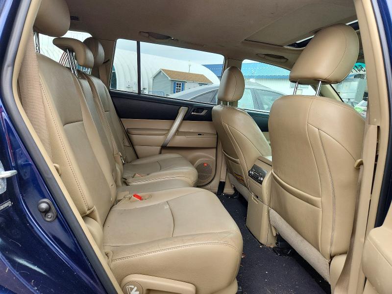 2011 Toyota Highlander se