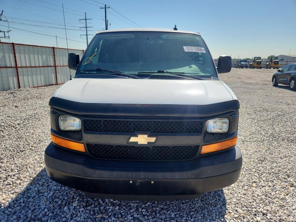 2016 Chev Express G3500