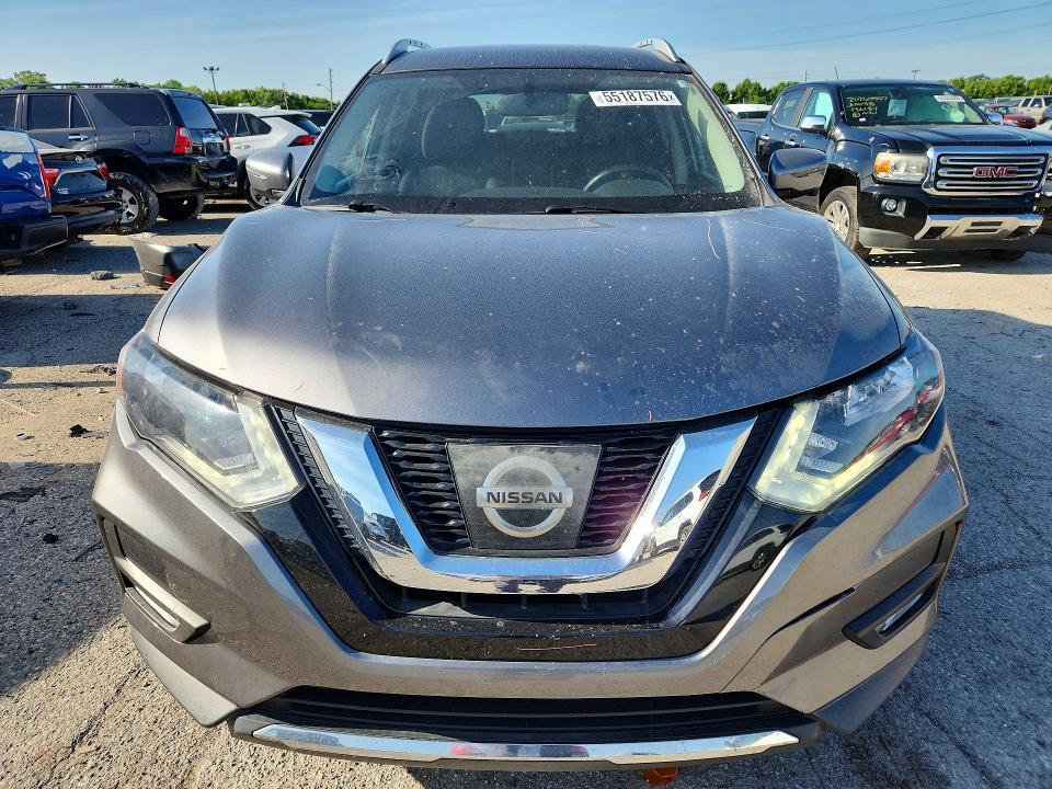 2017 Nissan Rogue sv