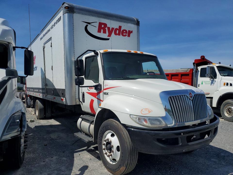 2020 International MV607 BOX Truck
