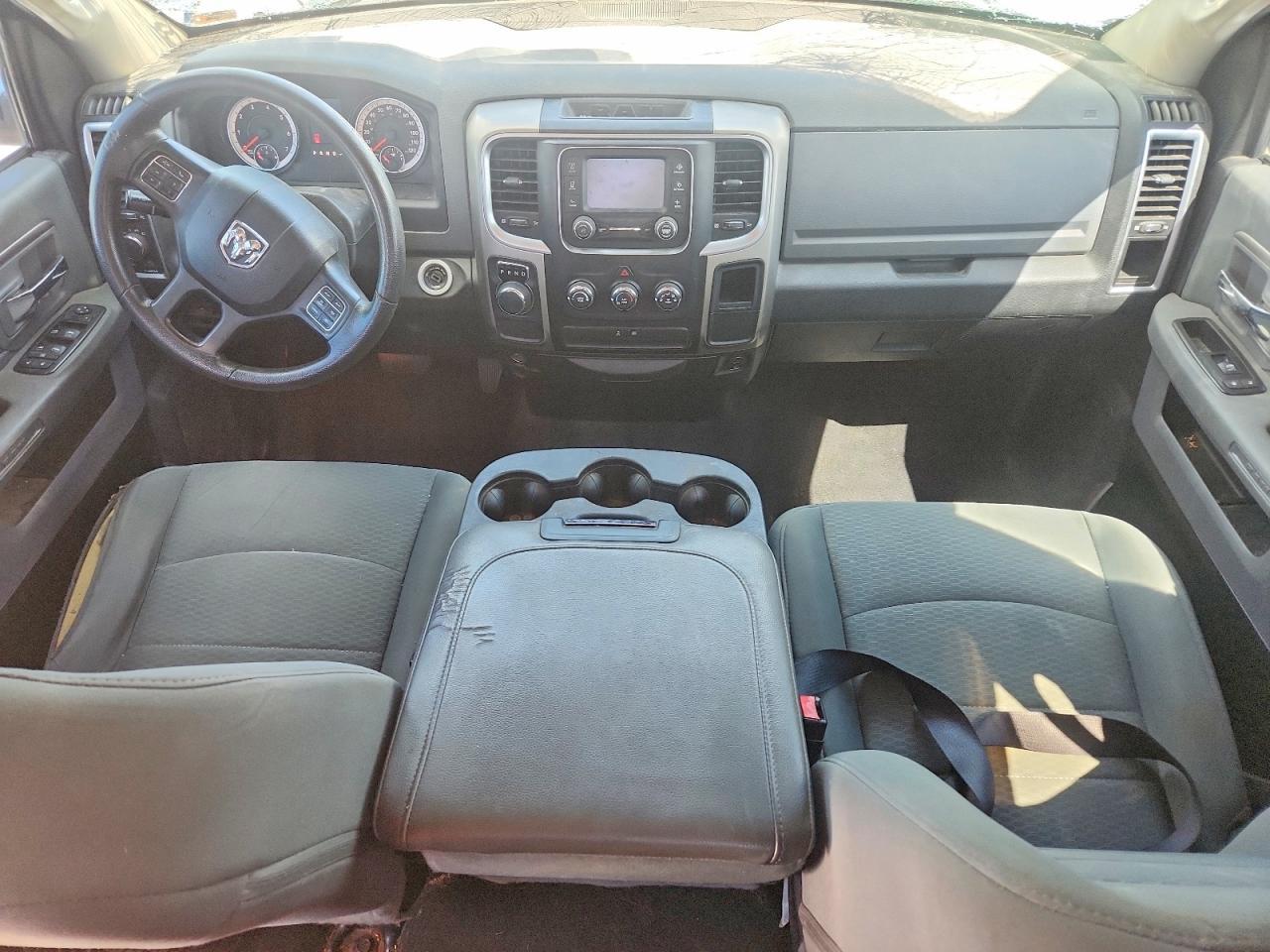 2015 Dodge RAM 1500 SLT