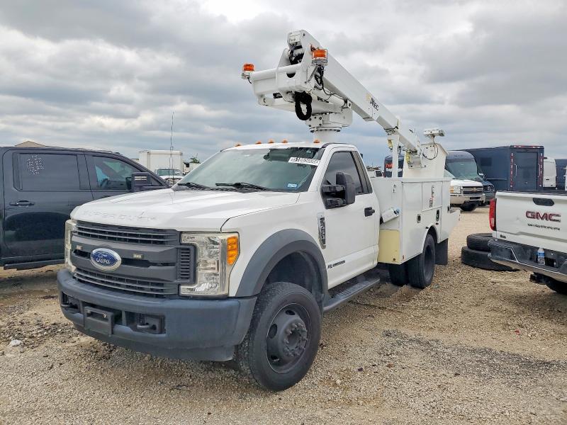 2017 Ford F450 Super Duty Bucket Truck