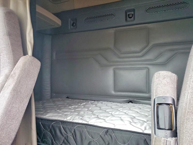 2014 Freigliner Cascadia