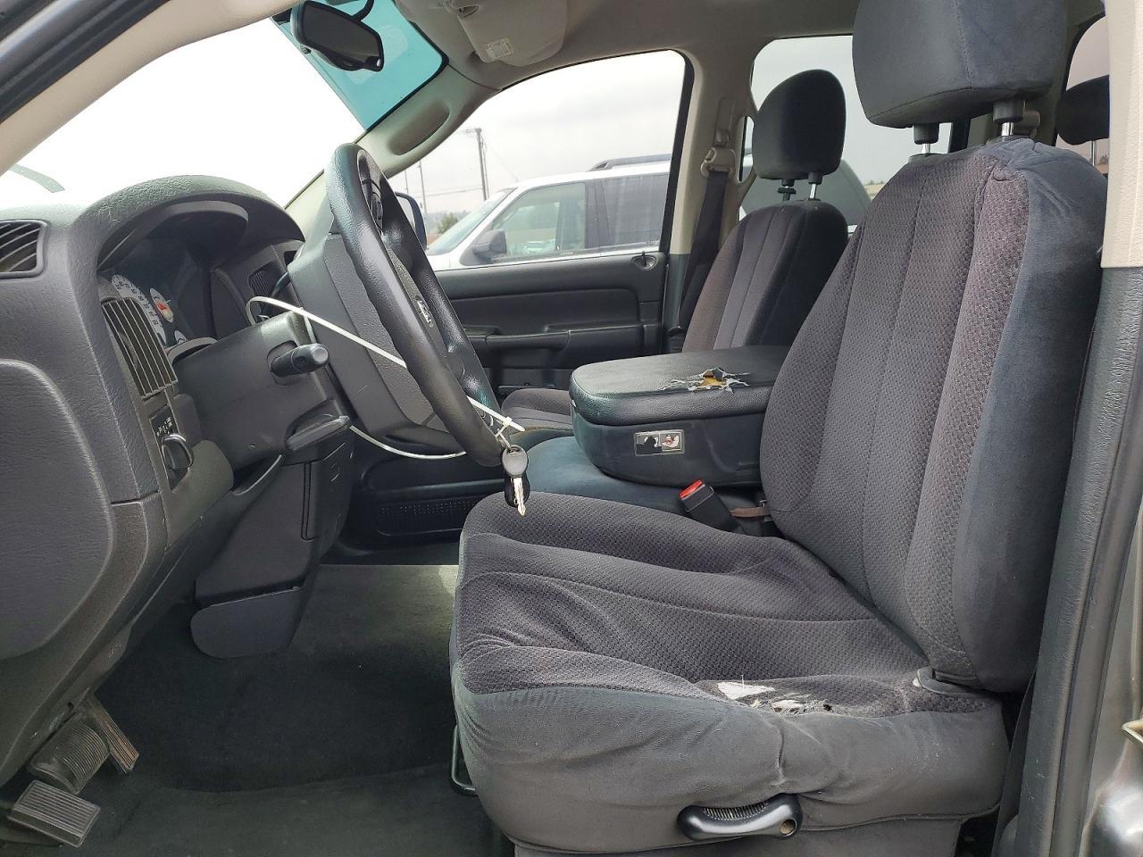 2005 Dodge RAM 1500 ST