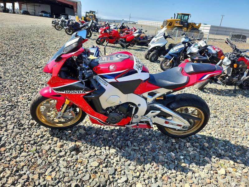 2019 Honda CBR1000 S