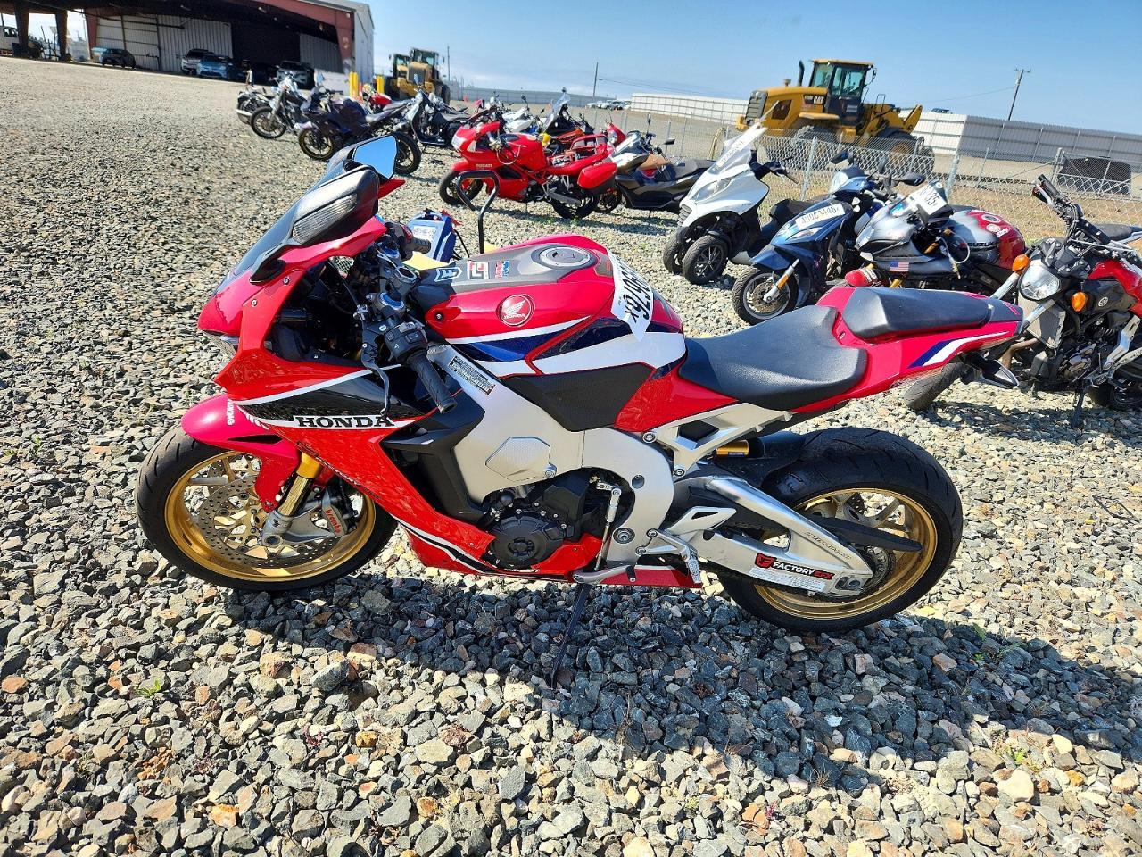 2019 Honda CBR1000 S