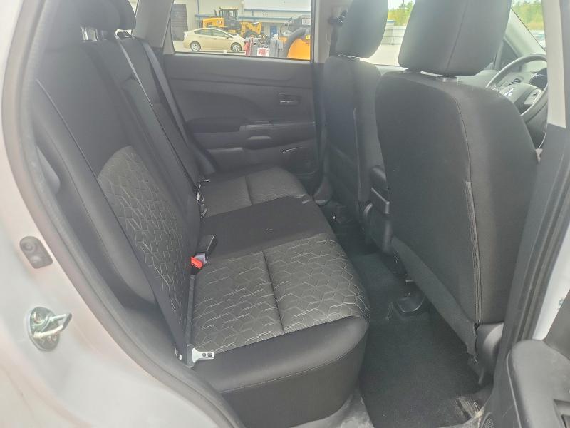 2024 Mitsubishi Outlander Sport s