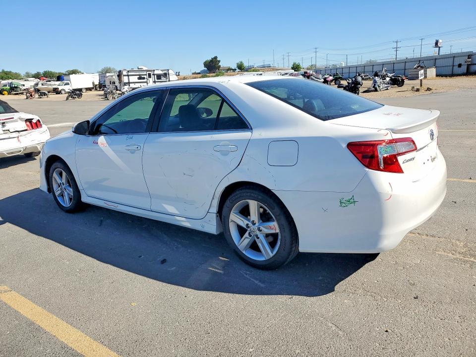 2014 Toyota Camry se