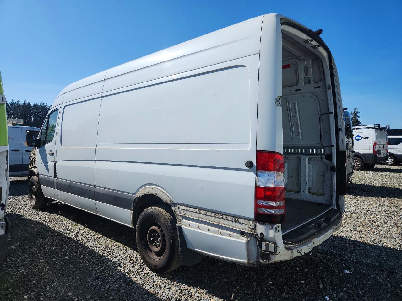 2014 Mercedes-Benz Sprinter 2500 Delivery Van