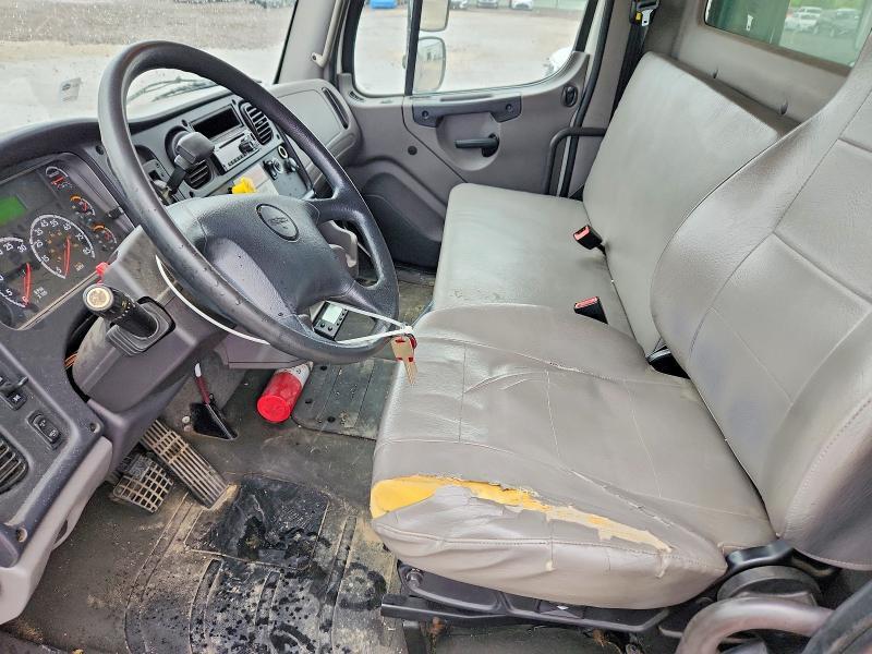 2019 Freigliner 2019 Freightliner Business Class M2 Refrigerated B
