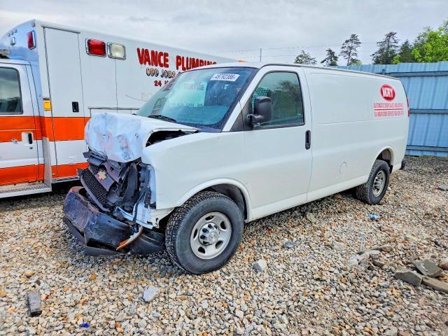 2017 Chevrolet Express G2500 4LT