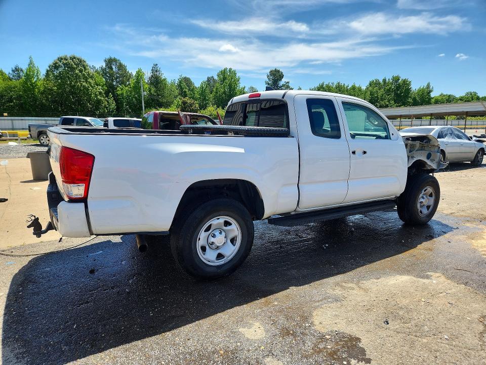 2017 Toyota Tacoma SR