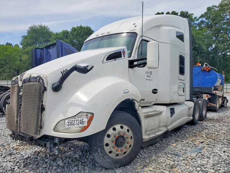 2016 Kenworth T680 Semi Truck