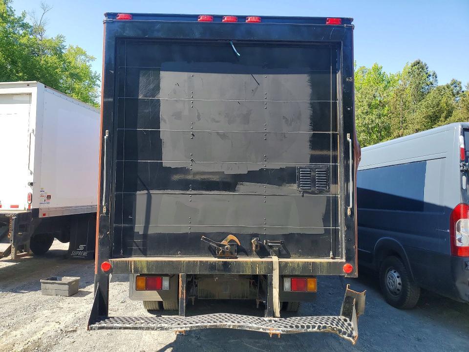 2017 Isuzu NQR BOX Truck