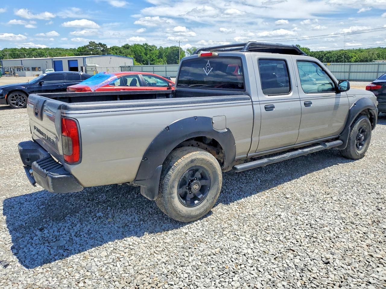 2004 Nissan Frontier Crew Cab XE V6