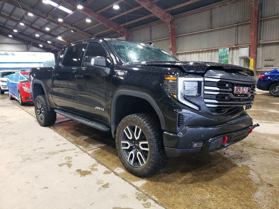 2024 GMC Sierra K1500 AT4