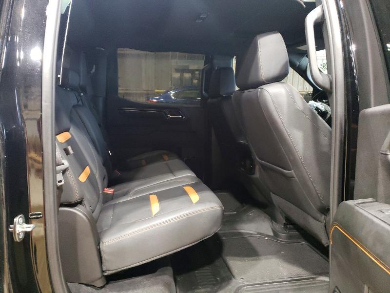 2024 GMC Sierra K1500 AT4