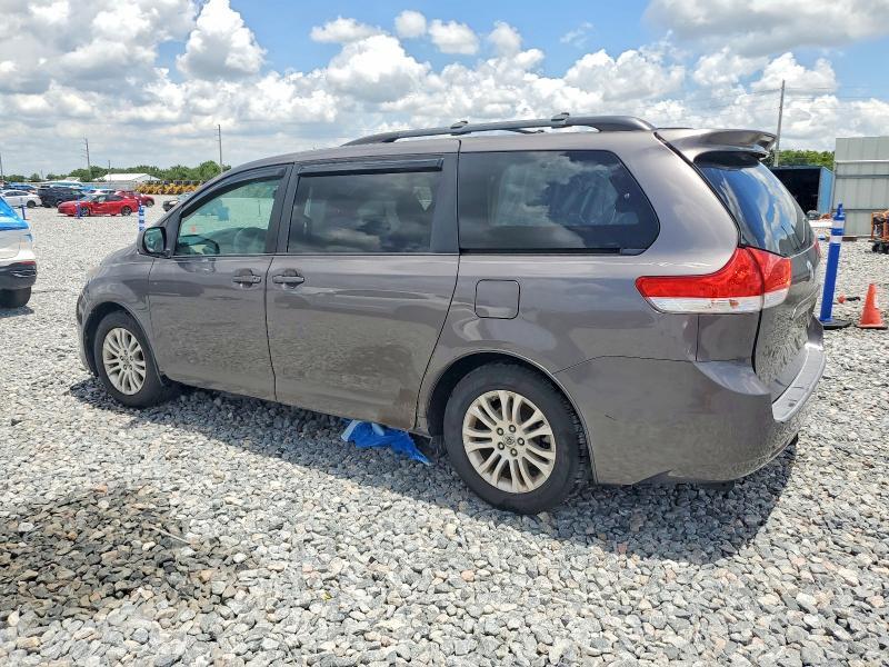2011 Toyota Sienna XLE 8-Passenger