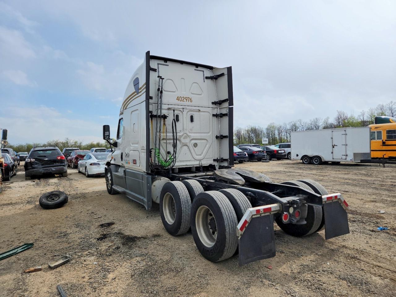 2018 Freigliner 2018 Freightliner Cascadia 125 Semi Truck