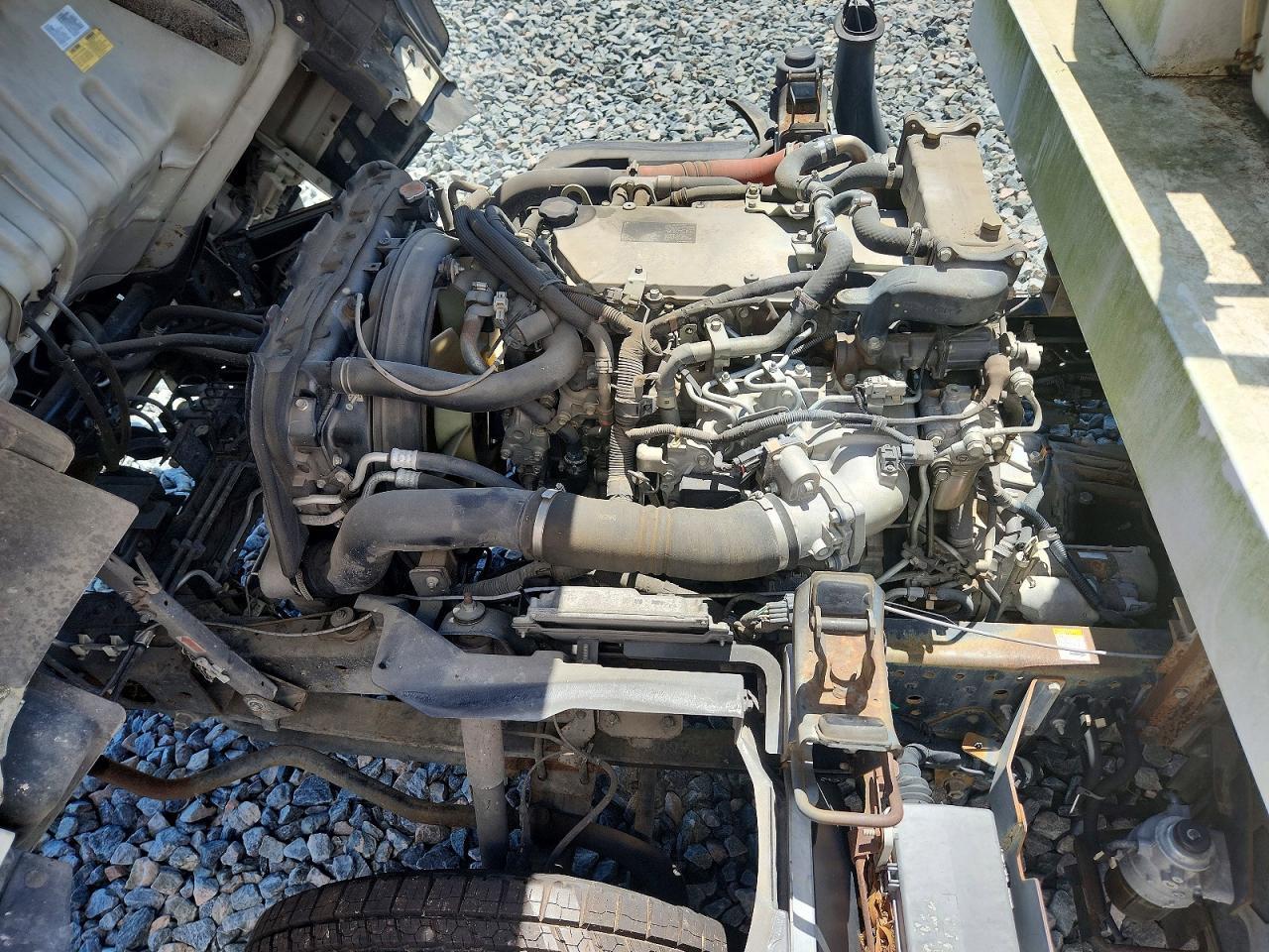 2013 Isuzu NPR HD