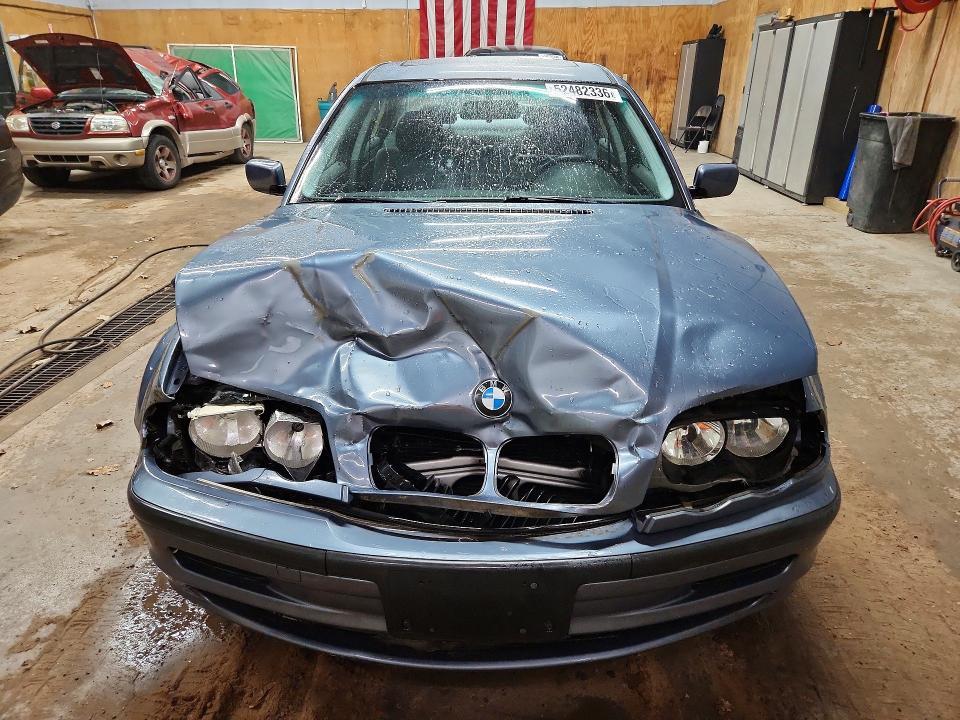 1999 BMW 323 i