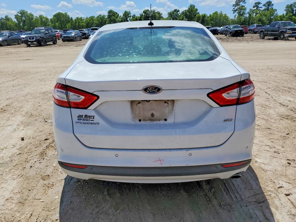 2016 Ford Fusion se
