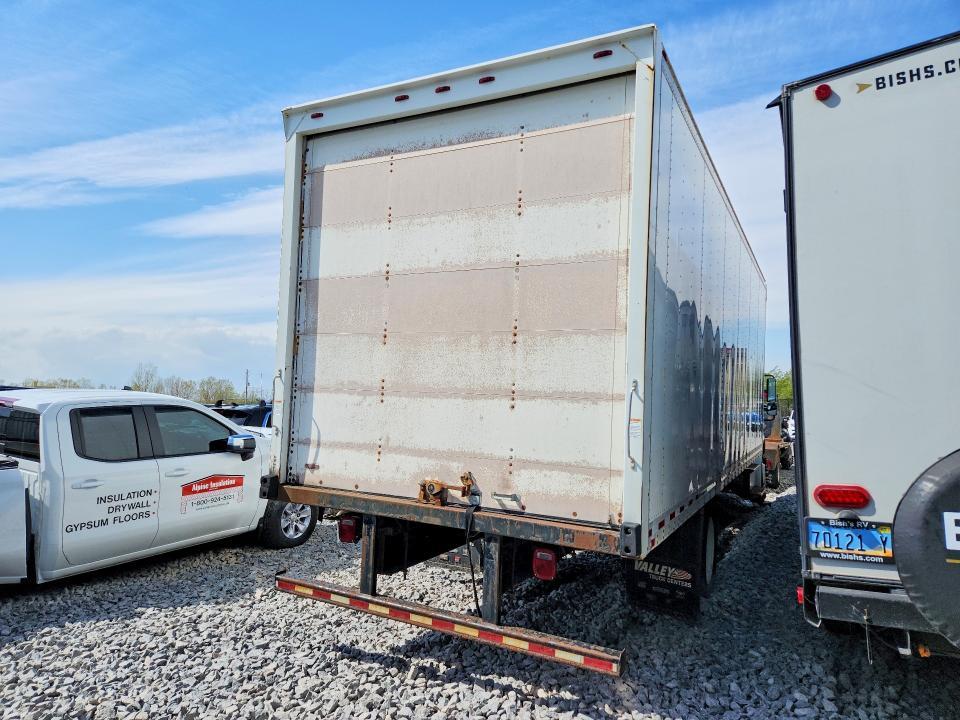 2018 Freigliner 2018 Freightliner Business Class M2 BOX Truck