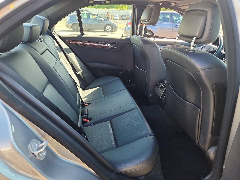 2011 Mercedes-Benz C300