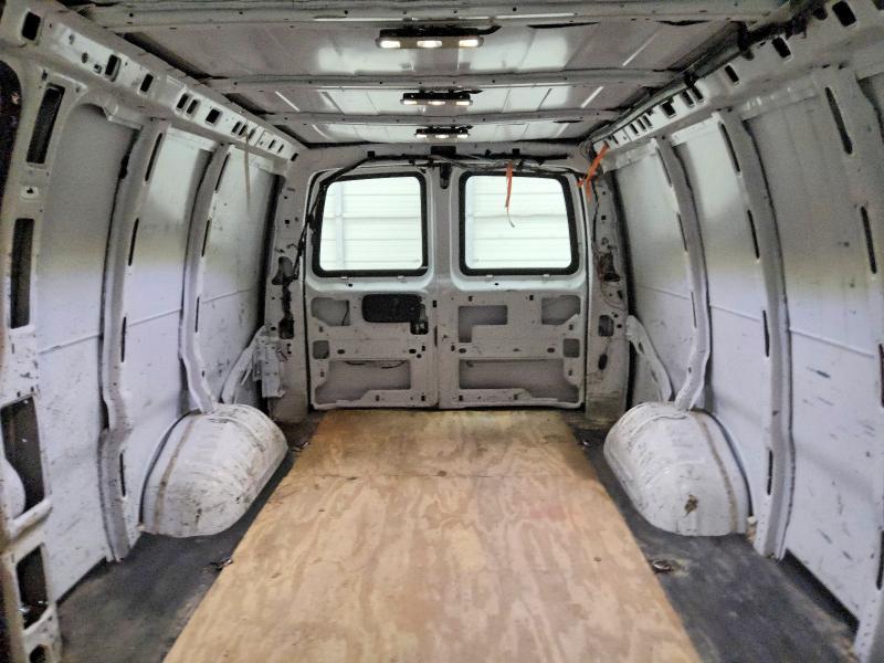 2020 Chevrolet Express G2500