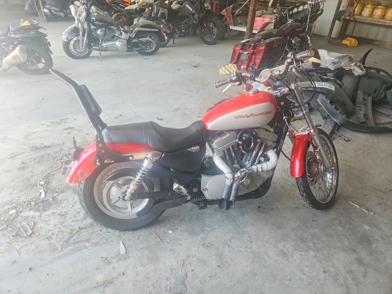 2005 Harley-Davidson XL883 C
