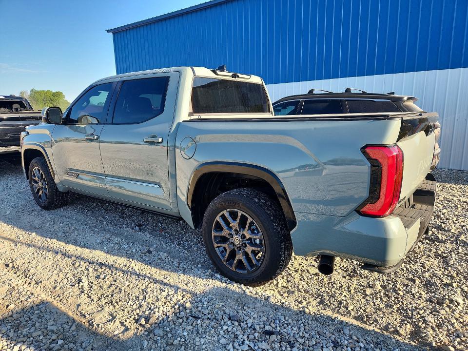 2025 Toyota Tundra Platinum HV