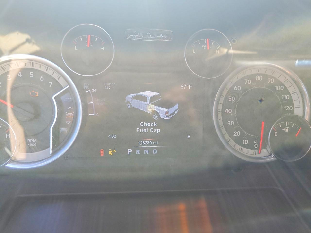 2015 Dodge RAM 1500 SLT
