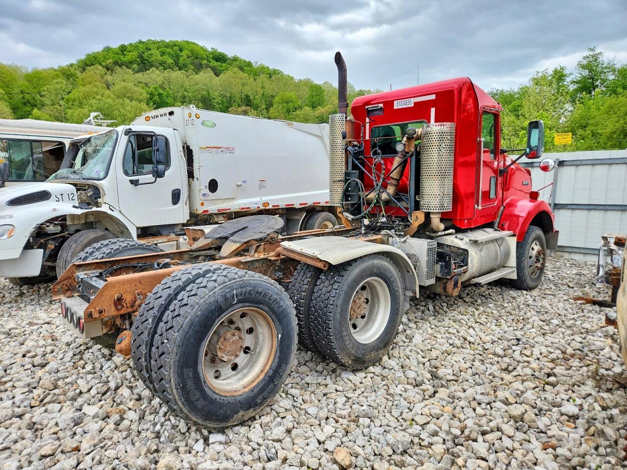 2013 Kenworth T800 Semi Truck