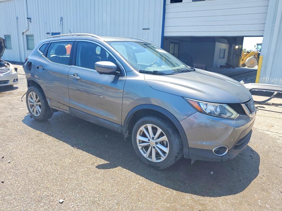 2018 Nissan Rogue Sport sv