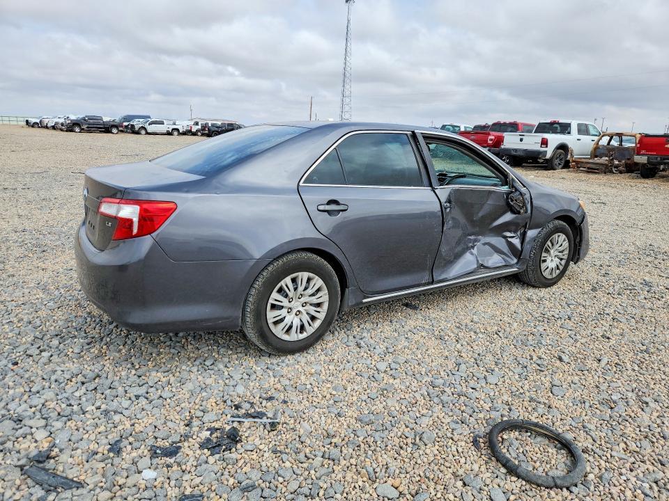 2012 Toyota Camry le