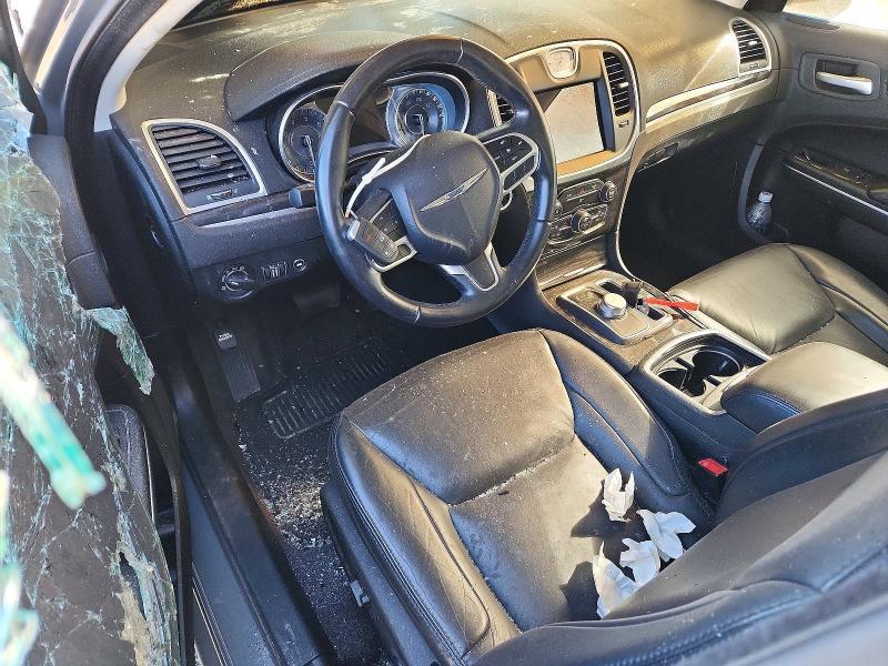2017 Chrysler 300 Limited