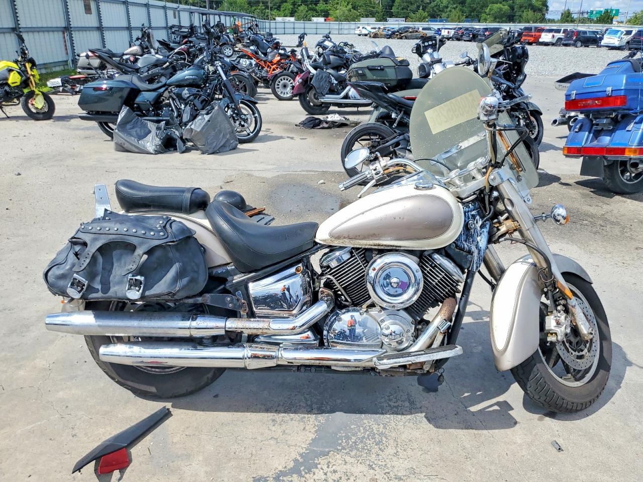 2003 Yamaha XVS1100 A