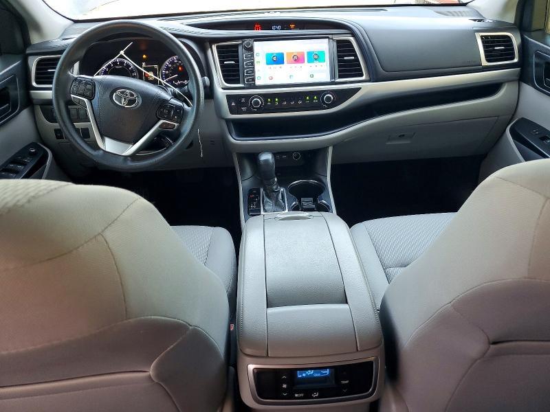 2019 Toyota Highlander le