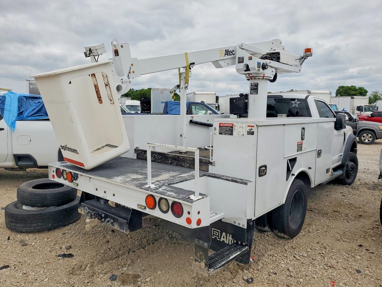 2017 Ford F450 Super Duty Bucket Truck