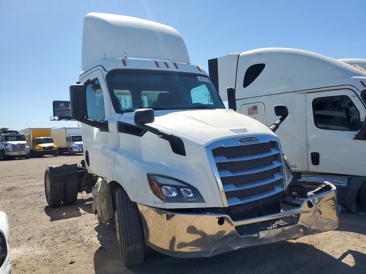 2020 Freightliner Cascadia 116 Semi Truck