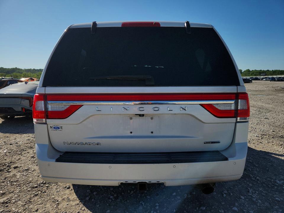 2015 Lincoln Townhouse Navigator