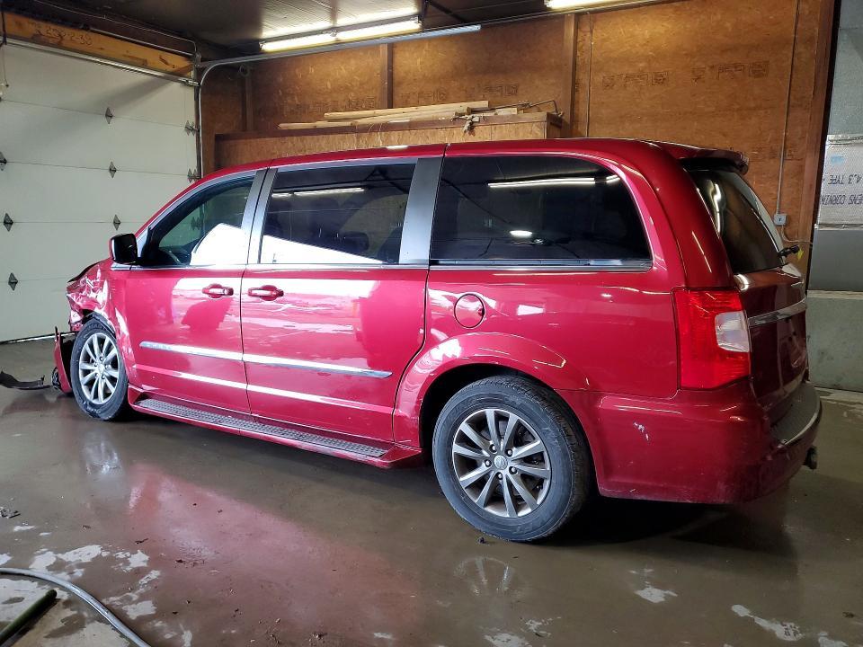2014 Chrysler Town & Country s
