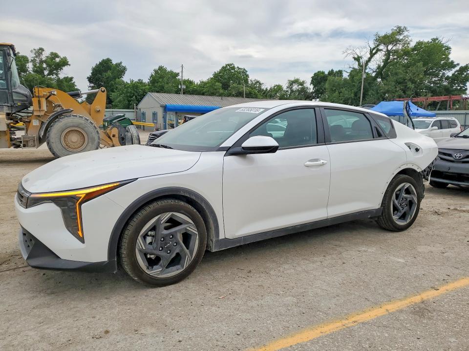 2025 KIA K4 ex